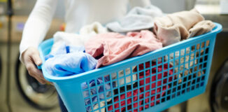 Úzký koš na prádlo